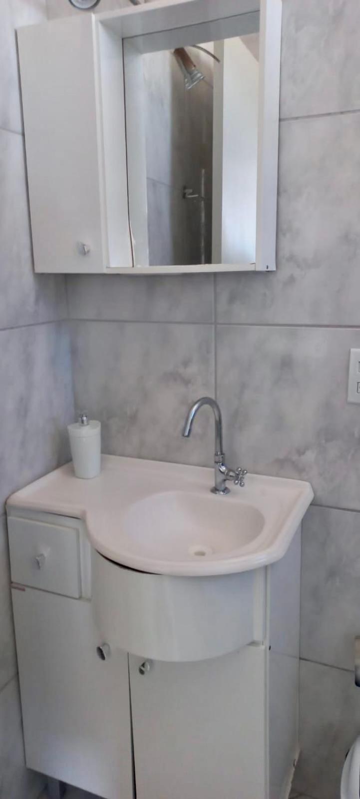 De Porto Belo, Balneario Pereque, Sc *